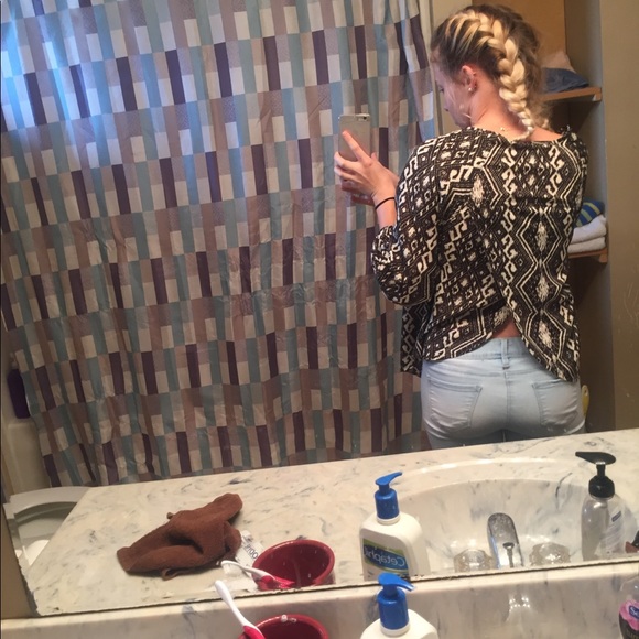 Flowy top - Picture 3 of 3